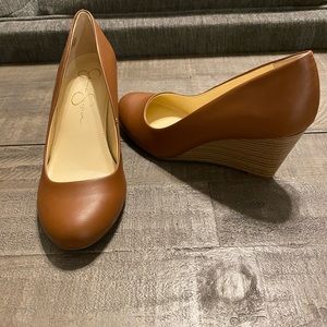 Jessica Simpson wedges 👌🏼👌🏼